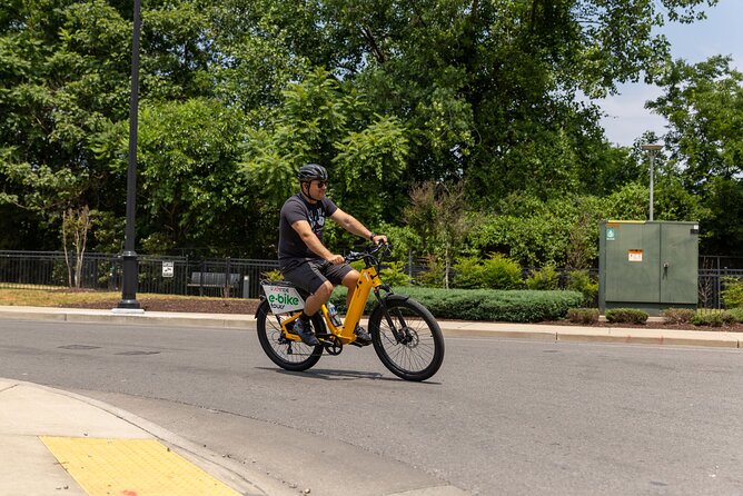 2-Hour Guided E-Bicycle Sightseeing Tour of Nashville - Printer’s Alley, Farmers Market, and the in-between downtown stops