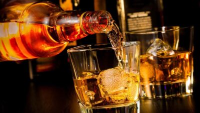 Bourbon & Blood A Tennessee Whiskey History & Tasting Tour - The 2-hour walking format: how the pacing really works