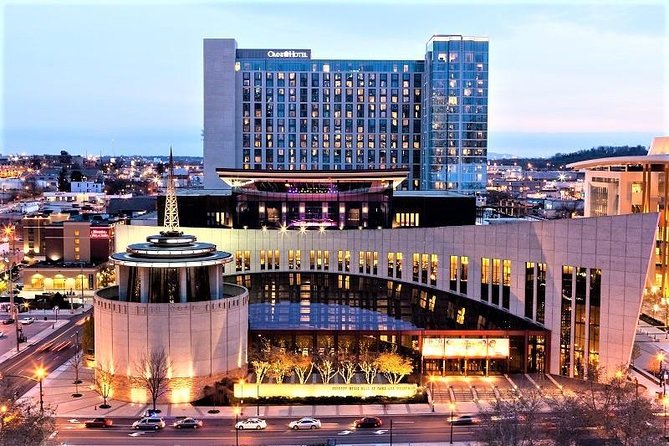 Discover Nashville City Tour with Entry to Ryman & Country Music Hall of Fame - How the 3.5-Hour Narrated Ride Builds Nashville Context
