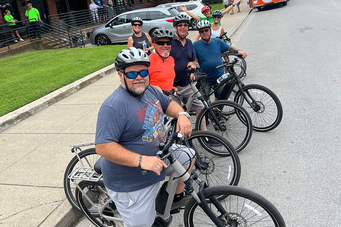 East Nashville Neighborhood E-bike Tour - Stop 1: Shelby Park for River Views and a Breath of Quiet