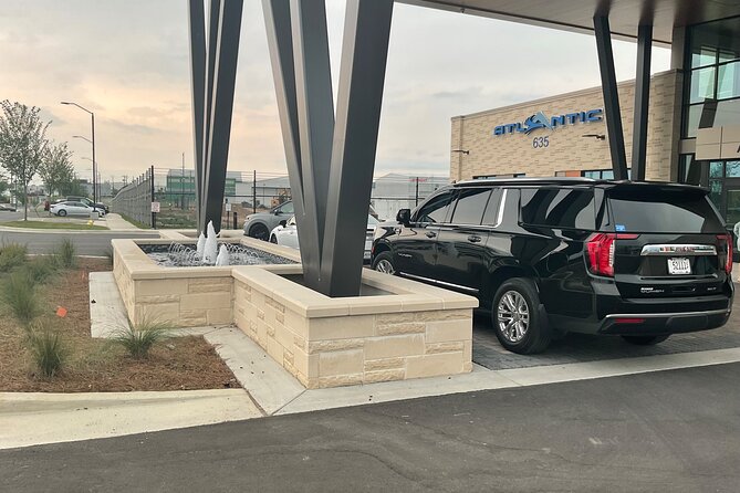 First class limo in Nashville, Tennessee luxury car - Should You Book First Class Limo in Nashville?