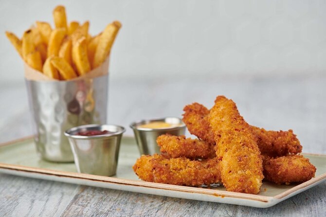 Hard Rock Cafe Nashville - The Menu Breakdown: Burgers, Salads, Desserts, and a Nashville-Style Win