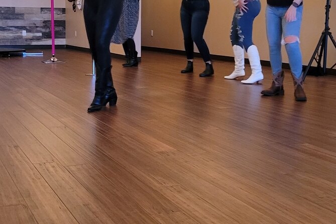 Line Dance Lesson in Nashville: Country Fusion Class - $35 in Nashville: pricing and value for a pro, a lesson, and a small group