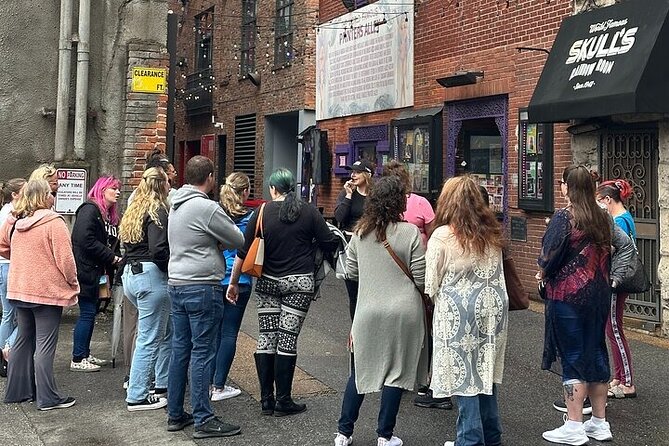 Murder on Music Row Country Music's Haunted True Crime Ghost Tour - From the Ryman to Printer’s Alley: How the 90-Minute Walk Plays