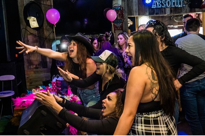 Music City Dolls Dueling Drag Brunch - Brunch menu basics: what you can order and why it’s designed for a show