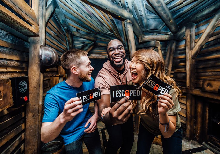 Nashville: 1-Hour Escape Room Adventure in Opry Mills - Four Adventure Worlds: Choosing Gold or Saving the Day