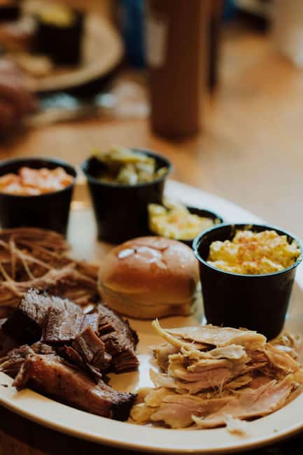 Nashville: Beer, Bourbon & BBQ Experience - Distillery tour with bourbon and Tennessee whiskey tastings