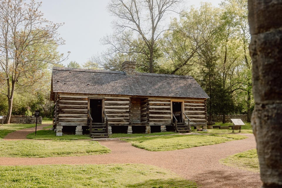 Nashville: Belle Meade Historic Site Journey to Jubilee Tour - The complimentary wine tasting: reflection without distraction
