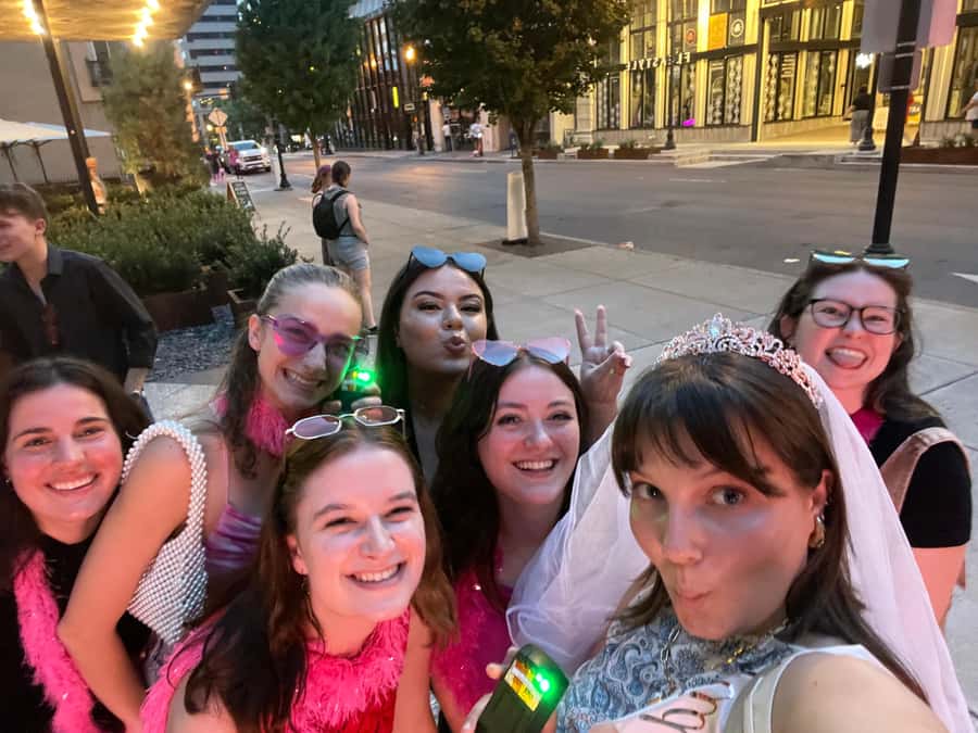 Nashville: Music City Ghosts & Hauntings Guided Walking Tour - Meeting at Skull’s Rainbow Room: the easiest way to get oriented fast