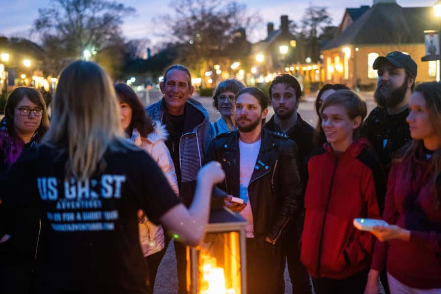 Nashville: Music City Ghosts & Hauntings Guided Walking Tour - How the guide makes or breaks the tour