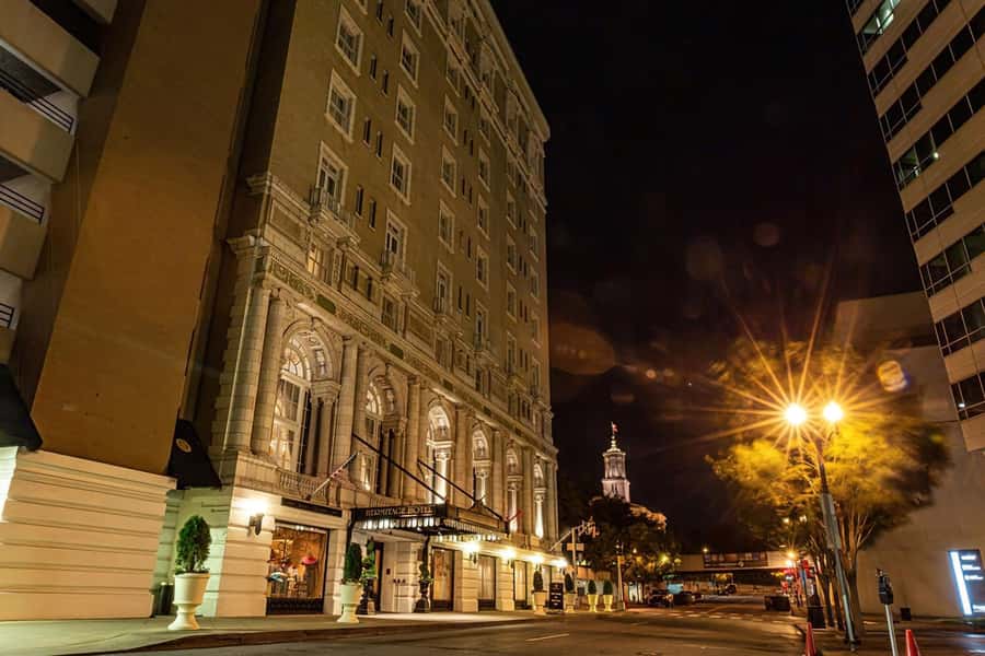 Nashville: Music City Ghosts & Hauntings Guided Walking Tour - Family-friendly, but not kid-proof