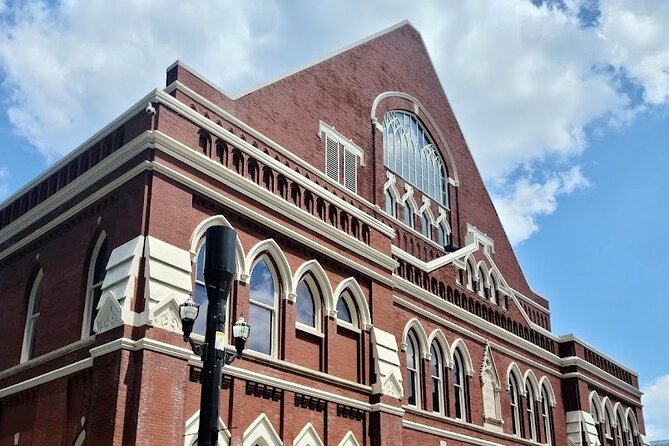 Nashville Music City Smart Phone Self-Guided Audio/App Walking Tour - Why a short GPS audio walk beats a long guided day on Broadway
