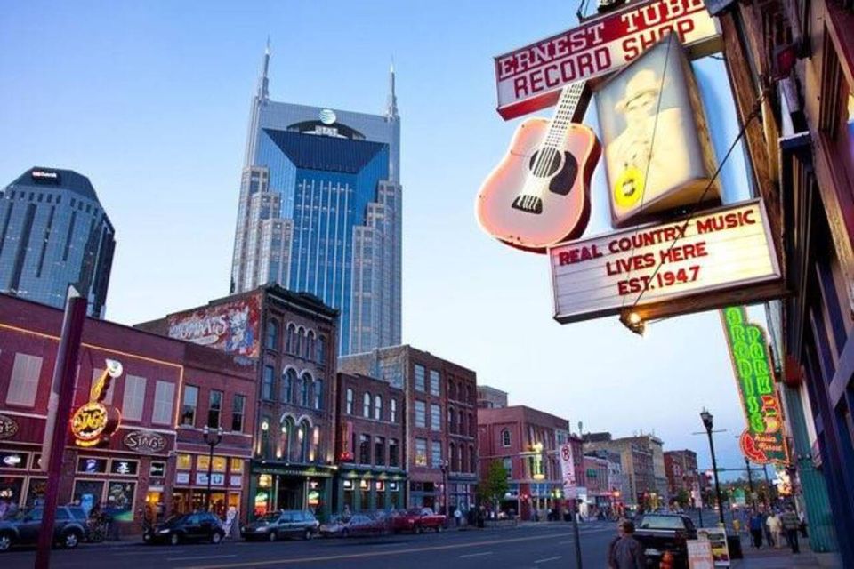 Nashville: Private City Tour with Local Singer-Songwriter - Hotel pickup, a private SUV pace, and how to use the 2 hours