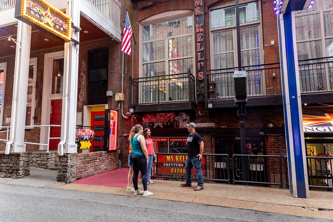 Nashville Unveiled History Highlights and Hacks Walking Tour - Stop 1: Ryman Auditorium and the Country Music Backbone