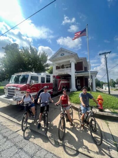 Nashville's Hidden Gems E-bike Tour - Lower Broadway and Printer’s Alley: The Fun Part With a Side of Past