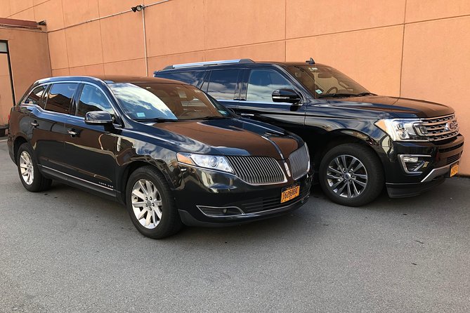 Private Departure Transfer from Downtown Nashville to Nashville Airport (BNA) - Inside the Ride: Sedan or SUV, Comfort, and Luggage Reality