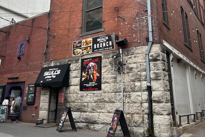 Spirits of Nashville Haunted Pub Crawl - Why this haunted pub crawl works so well in Nashville