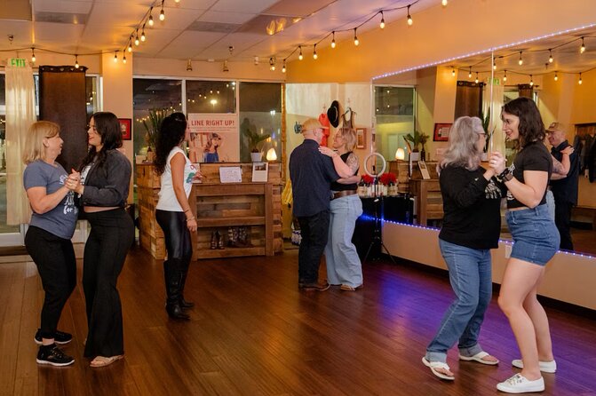 Two Step & Country Swing Dance Class in Nashville Country Fusion - How the Lesson Flows: From Basics to Honky Tonk Moves
